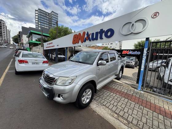 TOYOTA HILUX 2.7 SRV 4X4 CD 16V FLEX 4P AUTOMÁTICO TOYOTA HILUX 2.7 SRV 4X4 CD 16V FLEX 4P AUTOMÁTICO
